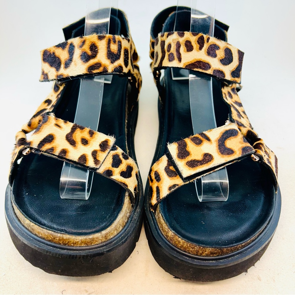 ALL BLACK Footwear Jungle Leopard Print Lowform Adjustable Flat Sandals 39 8.5 - Picture 2 of 12